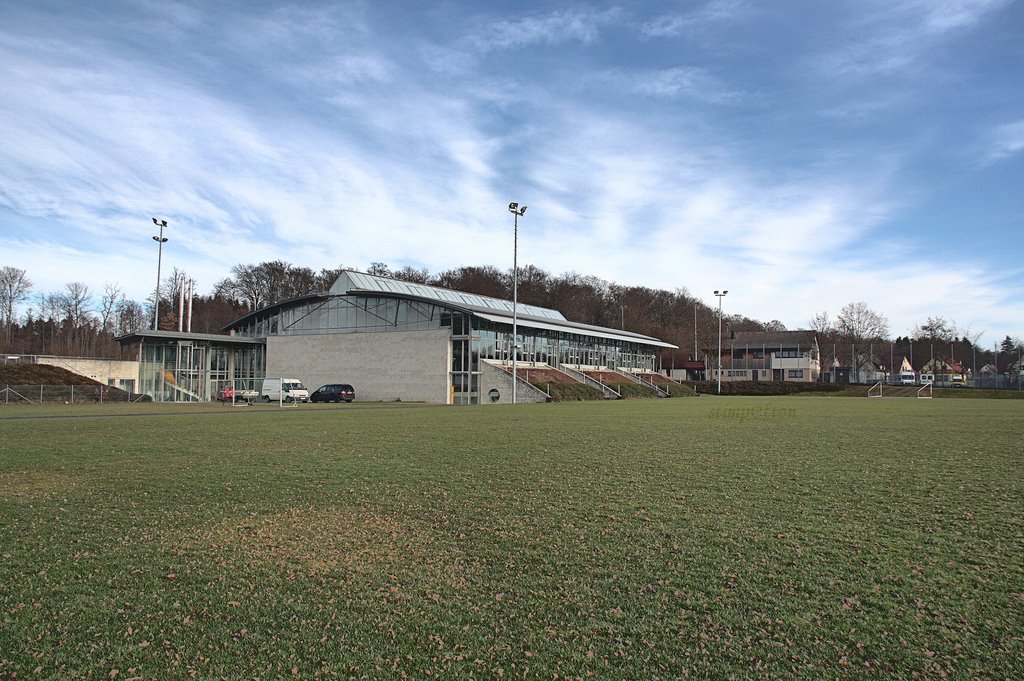 Sportplatz Wolfschlugen by stimp℮ℓton