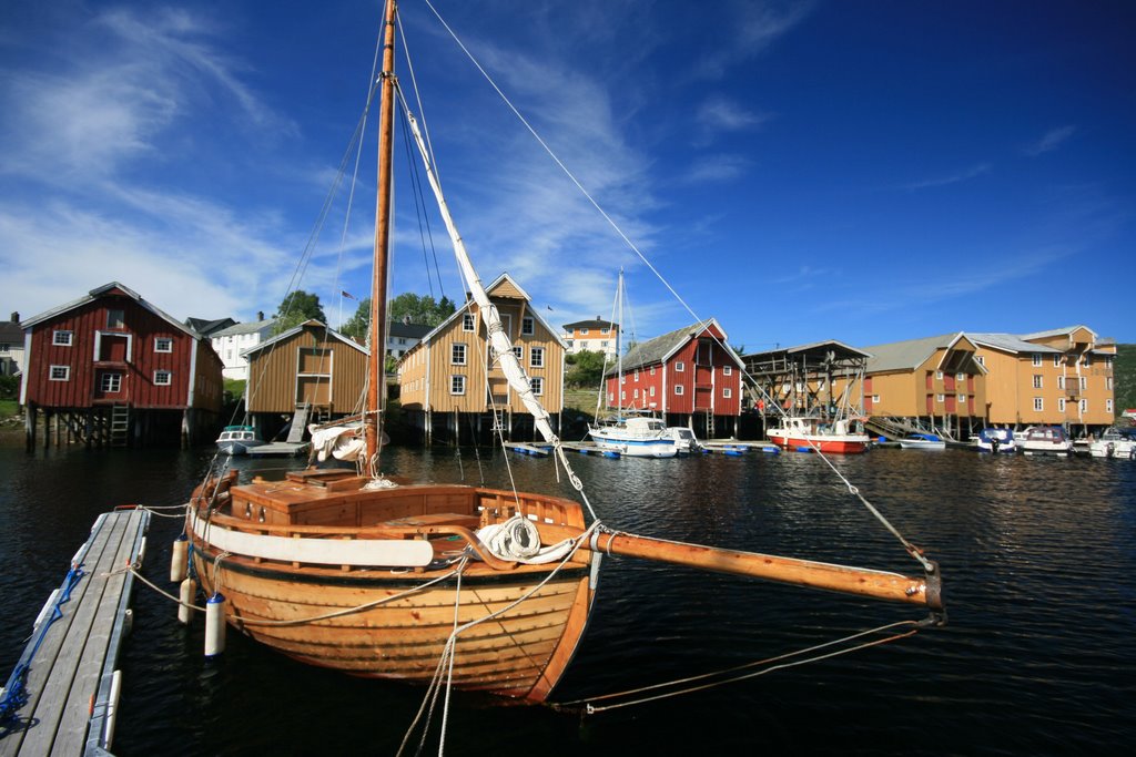 Råkvåg, Norway by Egil Orndal