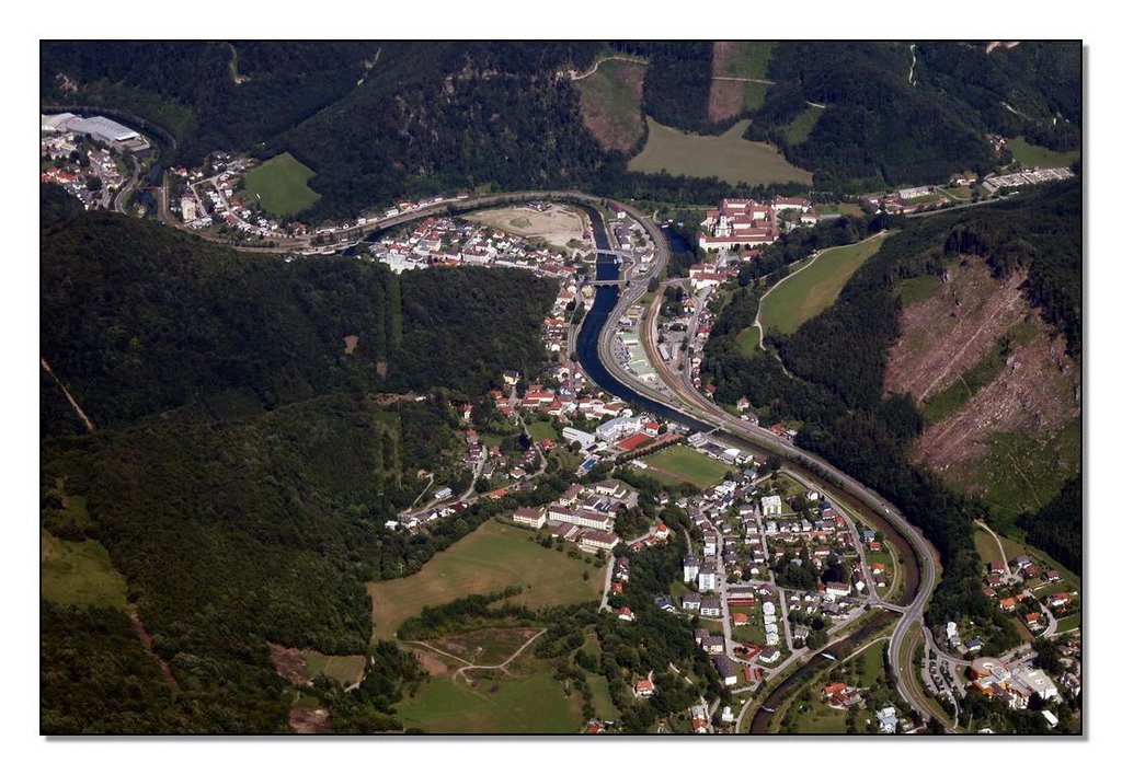 Lilienfeld (Aerial Overview) 6/2007 by AustrianAviationArt