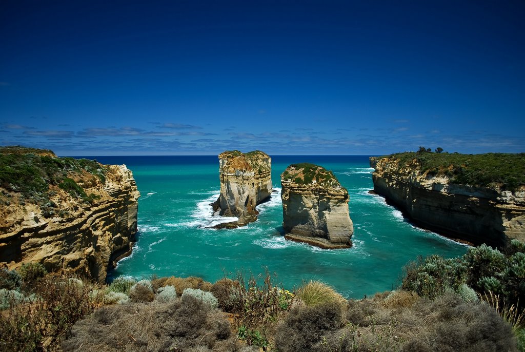 Elephant Rock, Great Ocean Road, Victoria by JUD