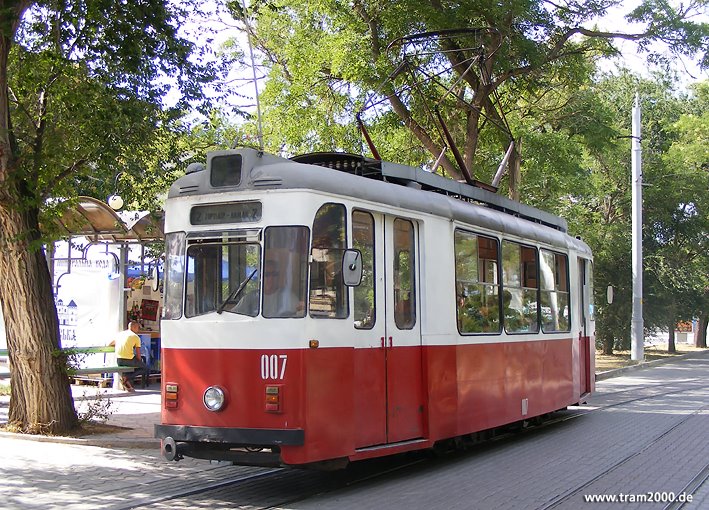 Gotha T57 Nr.007 an der Endstation "Gorteatr" by tram2000