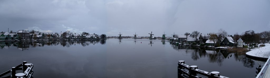 Zaanse Schans in Winter - Panorama by Remmert