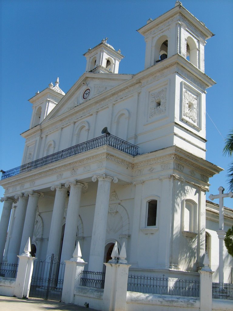 Iglesia Suchitoto by Juan_K