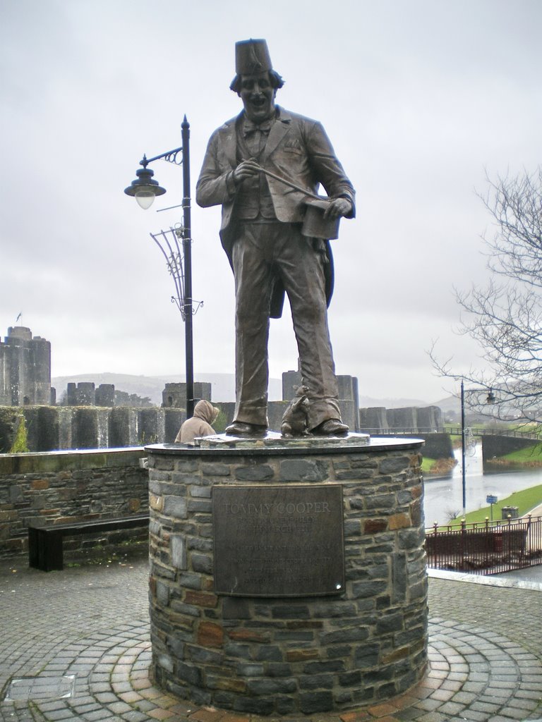 Tommy Cooper Statue Just Like That! by Gareth.Stadden