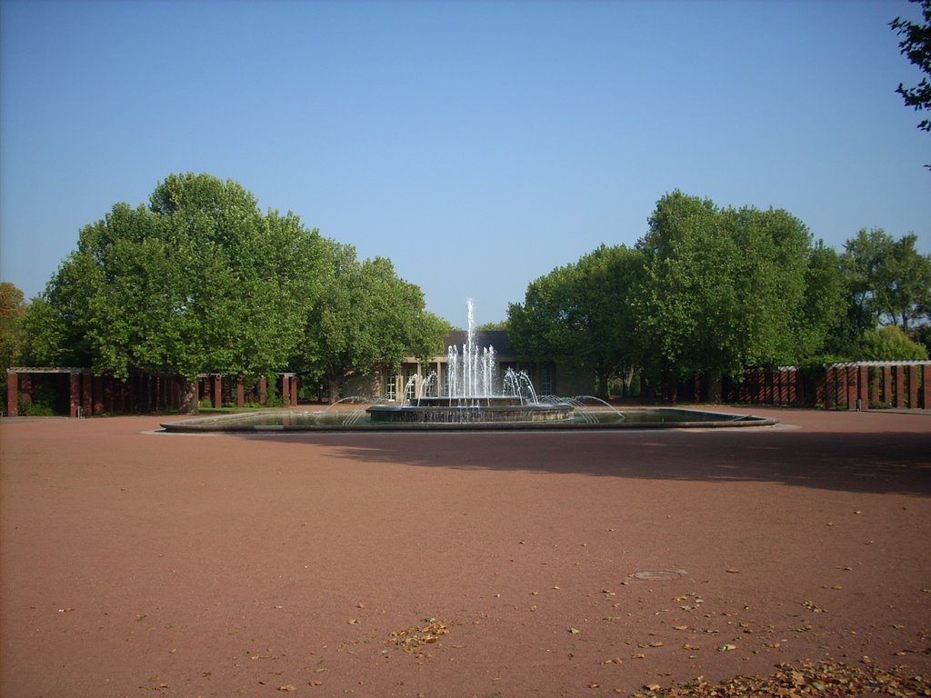 Düsseldorf-Stockum ( Nordpark/"Fontänenplatz" /ehem.Reichsausstellung Schaffendes Volk 1937) September 2009 by DortmundWestfalica