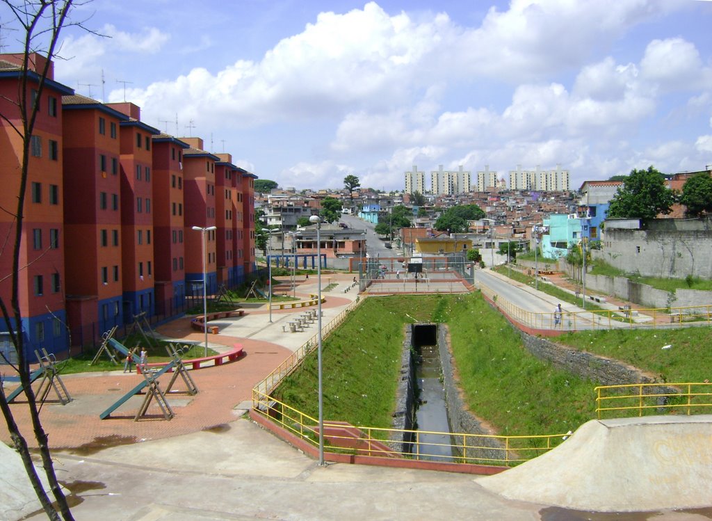 Conjunto Habitacional Santa Inês – São Paulo, 2009 by Daniel Souza Lima