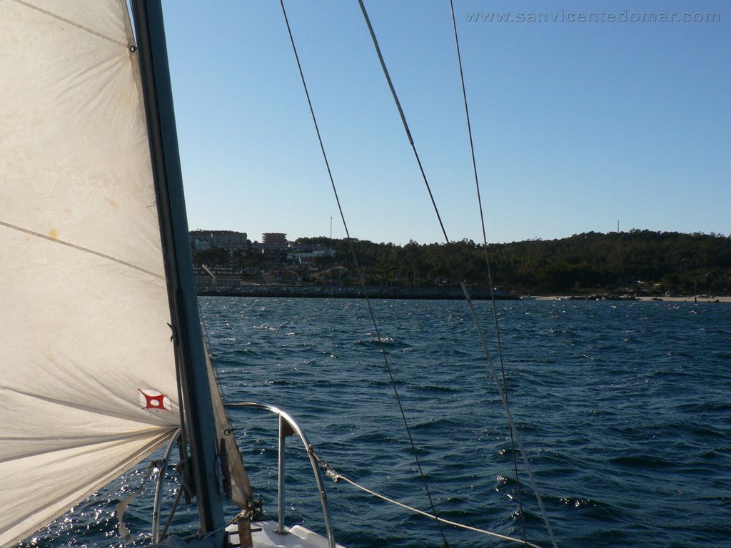 Llegando al puerto de Pedras Negras by carlosfk