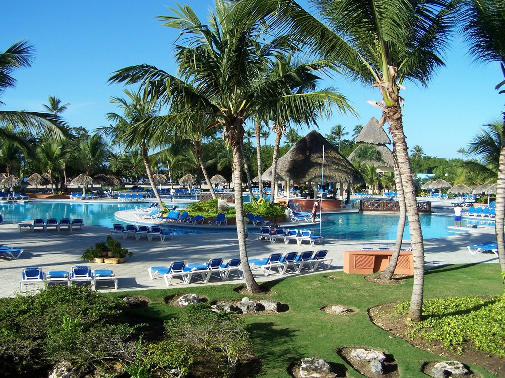 Piscine du Canoa 2006 by Marcbed