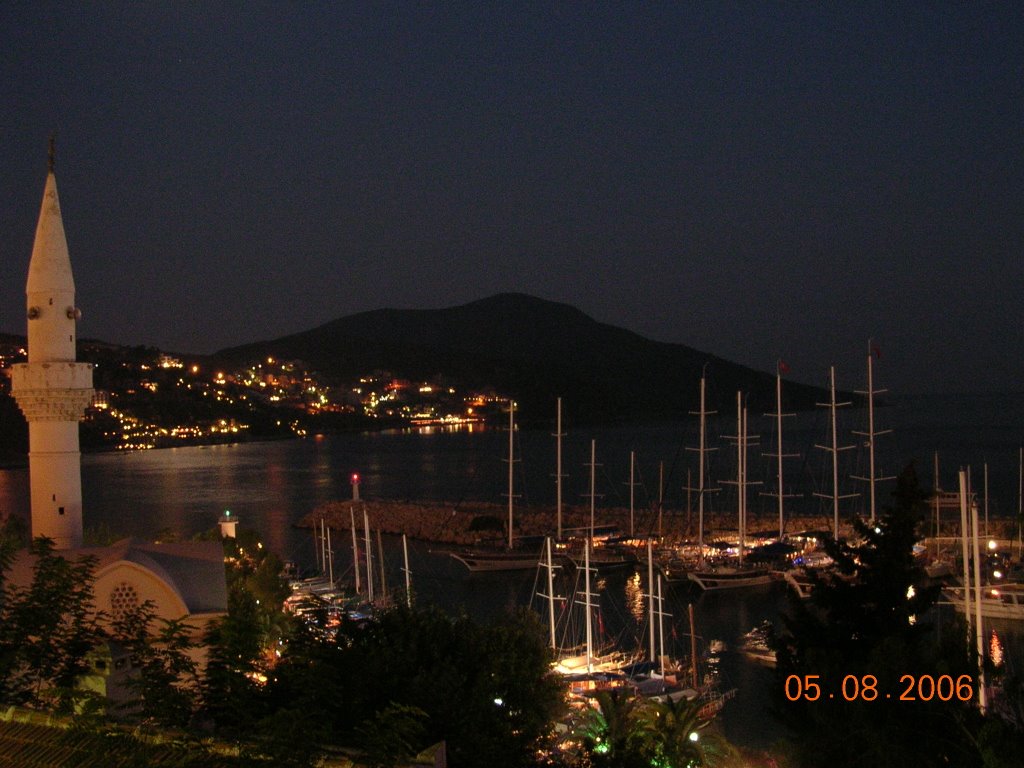 Gece Kalkan Limanı by barisseber