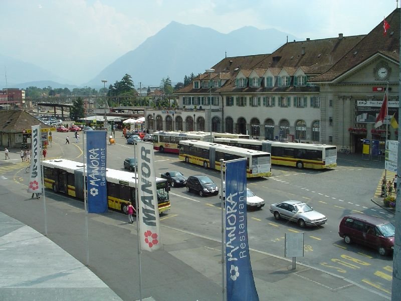 Bahnhof Thun by fewadi