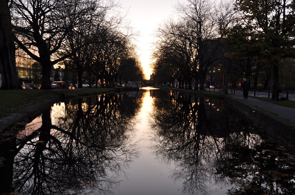 Grand Canal - Dublin 2 by Paulo Marcio Alves