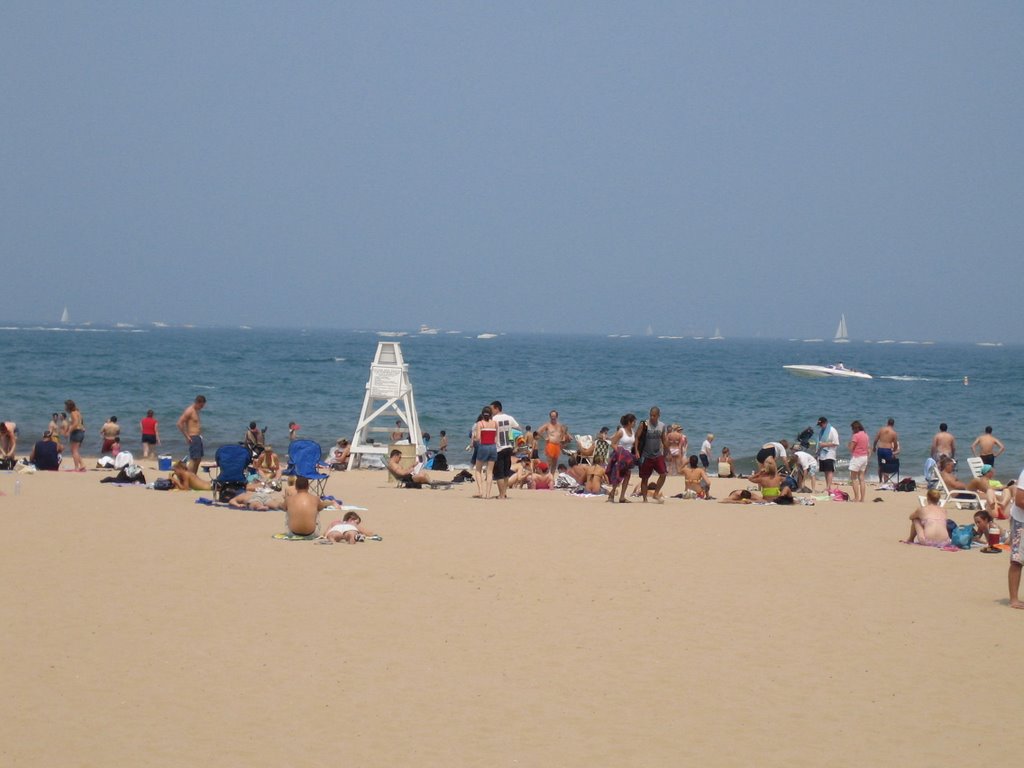 Beach at Chicago by whaymans