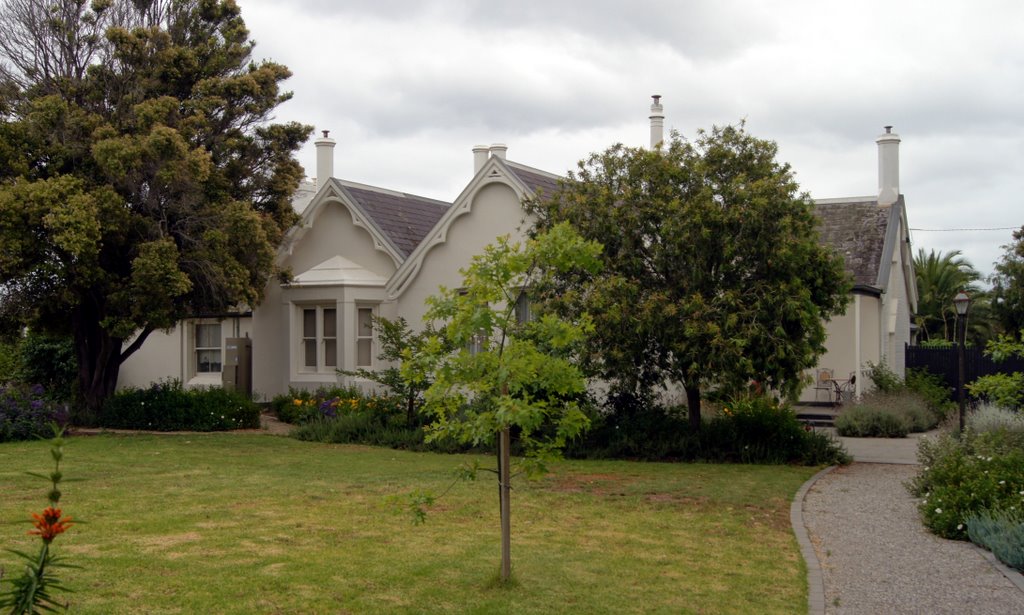 Former St Peter’s Vicarage. Built between 1863 and 1877 and originally called 'The Parsonage'. Now used as the Positive Psychology Wellness Centre (2010) by Muzza from McCrae