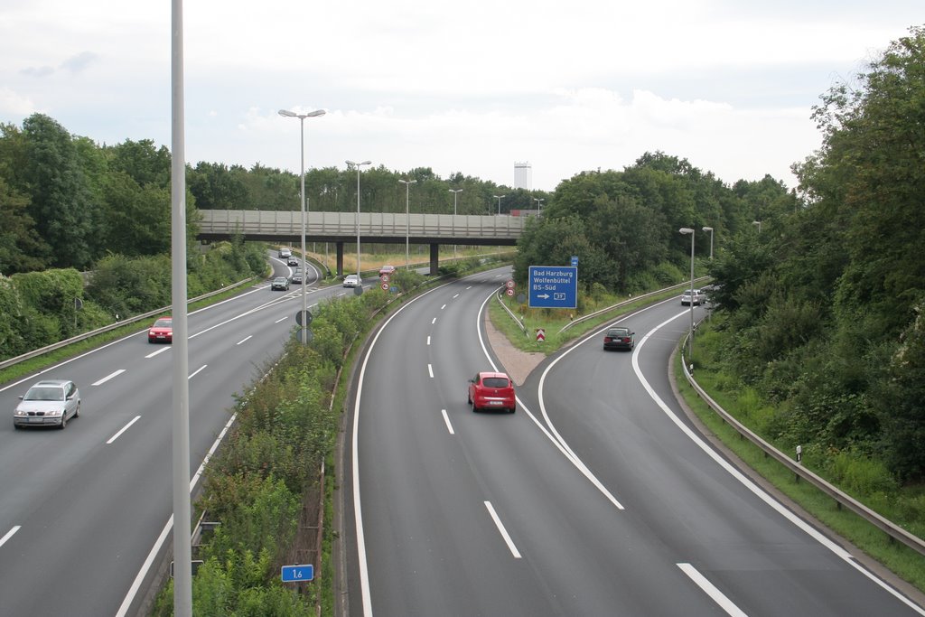 Autobahndreieck BS-Südwest by Auswärtsfahrer