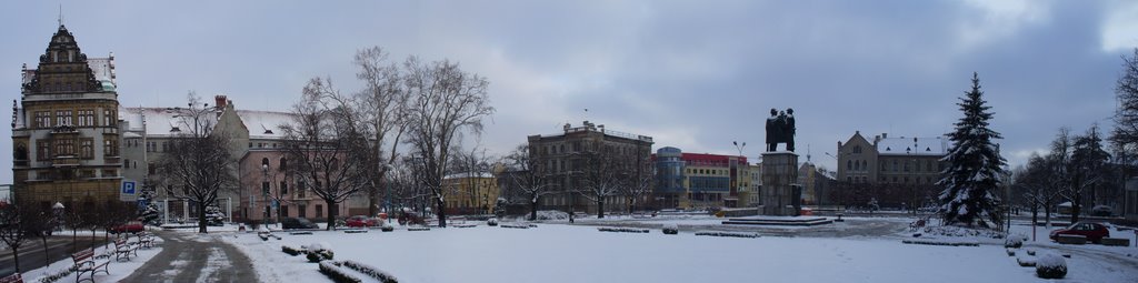 Plac Słowiański, Nowy Ratusz, dawny Dresen Bank, pomnik wdzęczoności AC, "ekonom" by bilik_lca