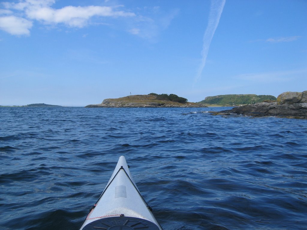 Persholmen from Kjeøya by TomG