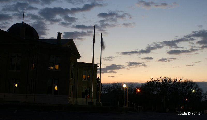 Rains County Courthouse Emory,Tx by Xonid1