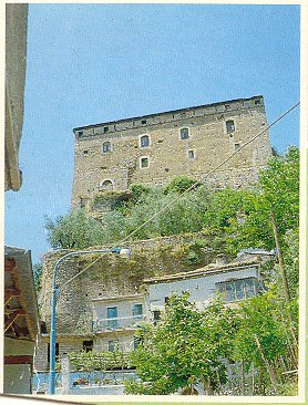 Castello ante sisma 1980 by G.Negrone.