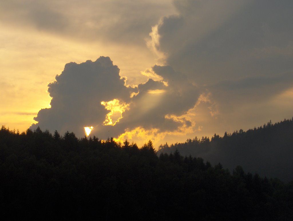 Sonnenuntergang am Stausee Dobra by d.b.