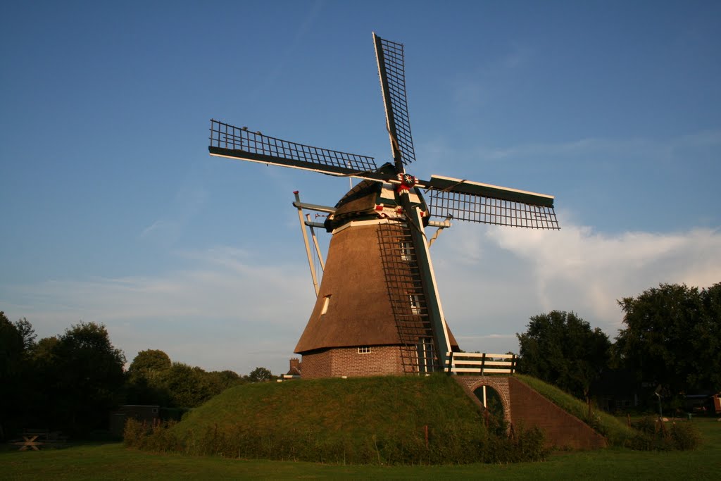 Molen in de zomeravondzon by Tom Koops