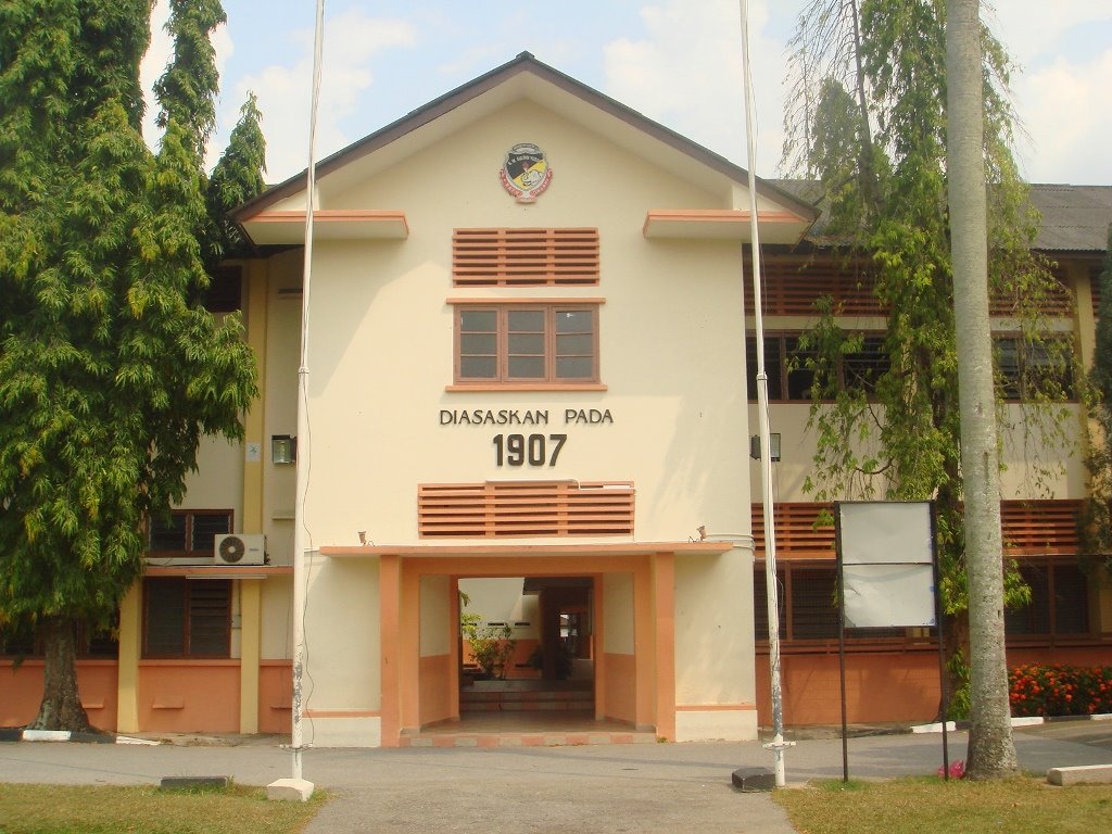 Malthum in Parvo (Much in Little) @ SYS, (Government English School 1907) Batu Gajah by A Syaharuddin K