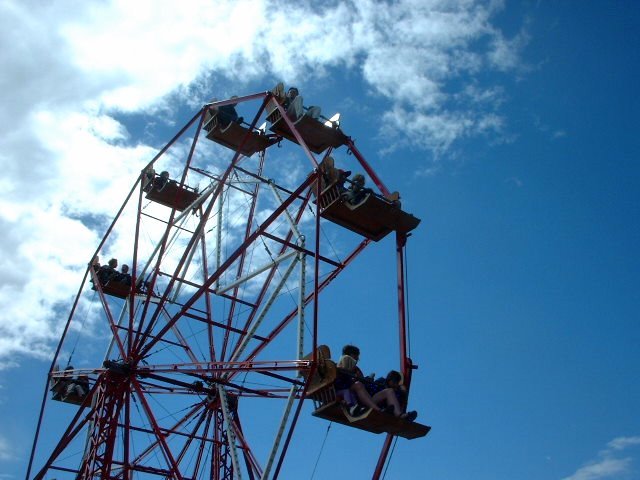 Antique Ferris wheel, Heritage Park Calgary by Nawitka