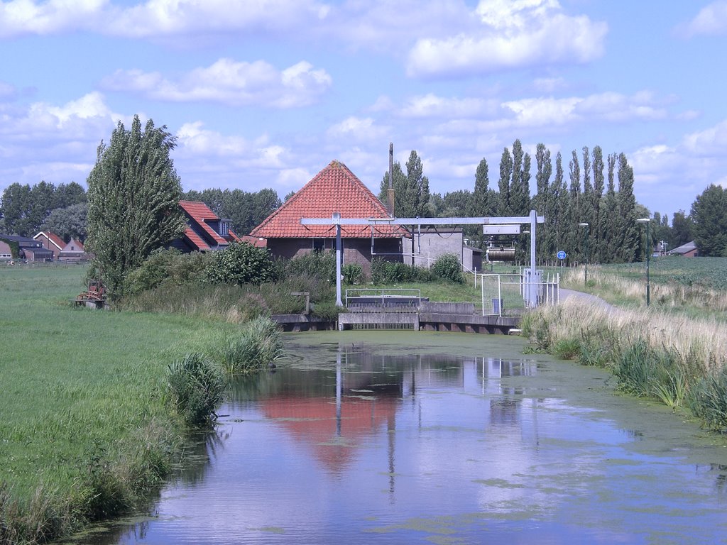 Een watergemaal bij Woerden by Harry_Bottenberg