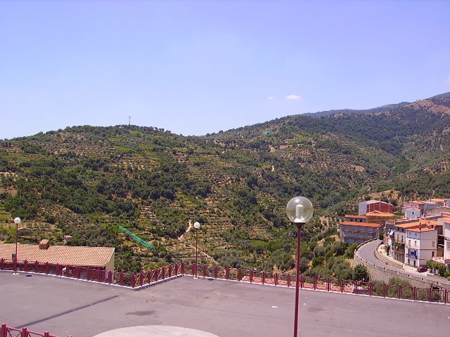 Bastione San Pietro (Panorama delle colline terrazzate) by baddesalighes