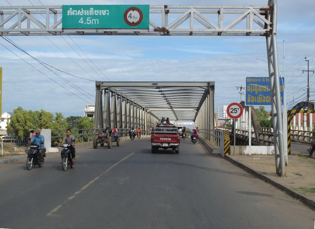 Cầu Kampong Thom by Ngọc Viên