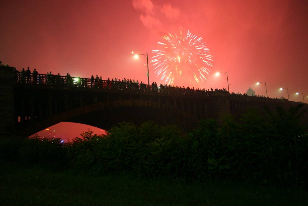 Boston, 4th of July Fireworks by turbodiesel