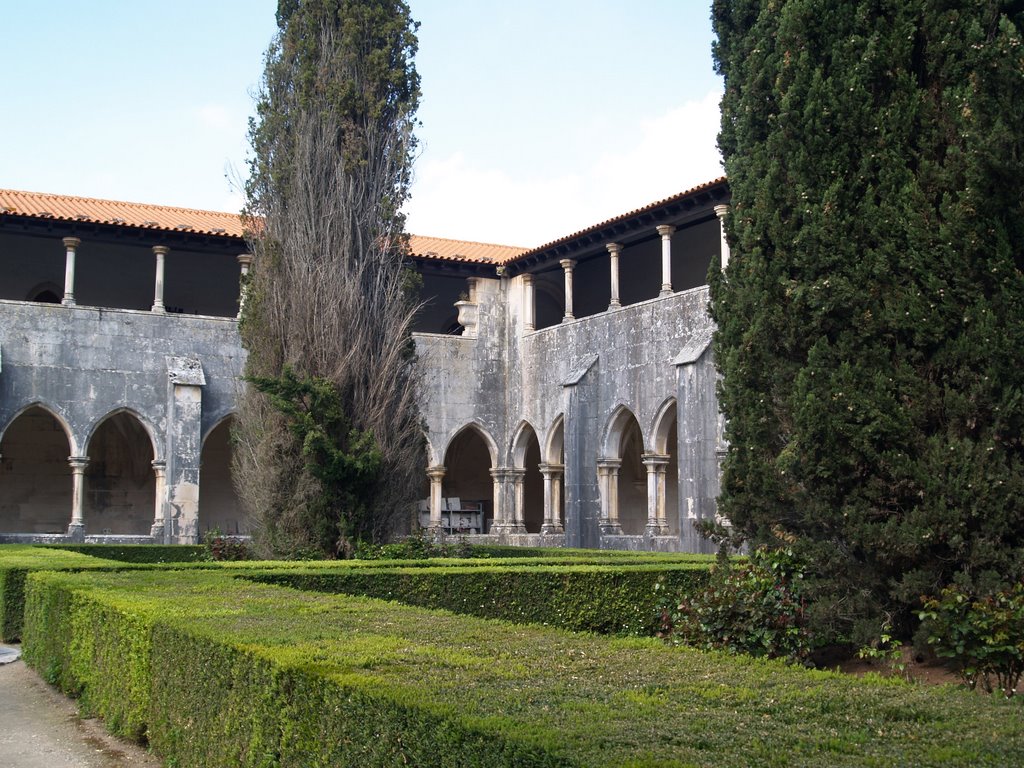 Vista do Claustro de D. Afonso V, Mosteiro da Batalha by José Filipe Silva