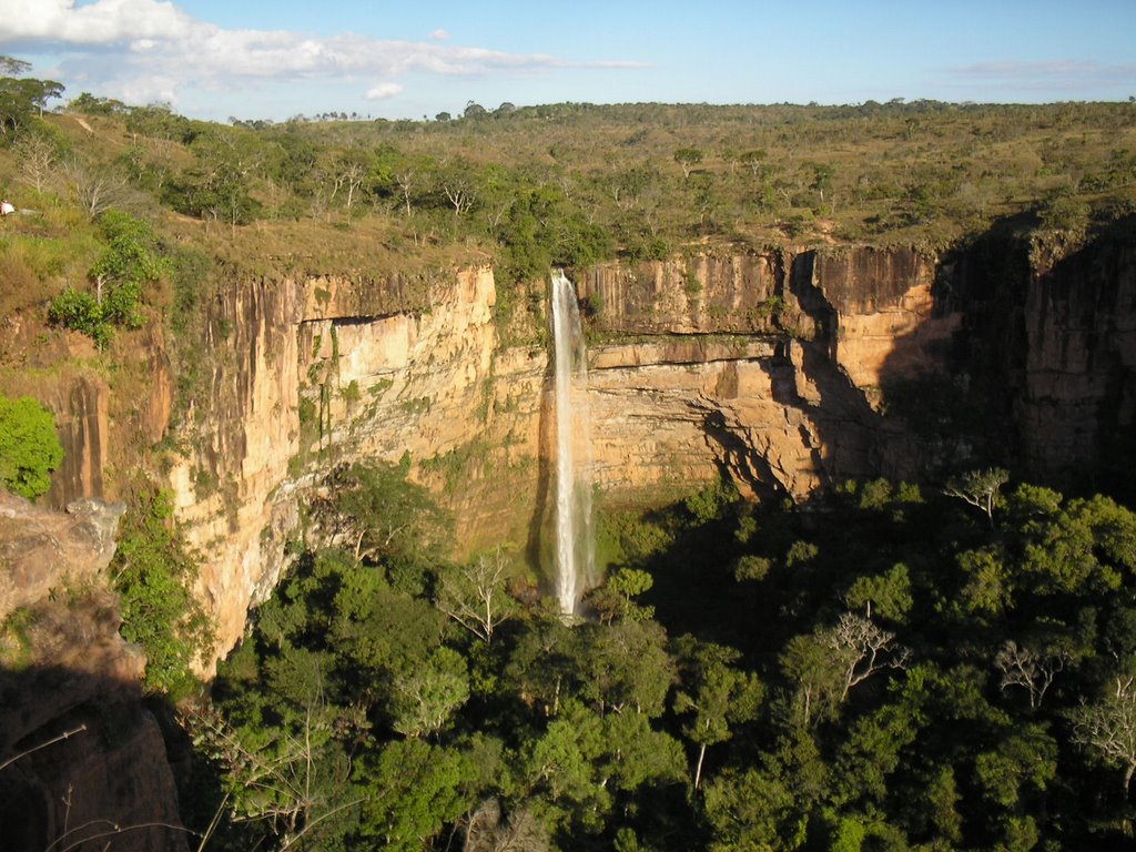 Cachoeira do Véu da Noiva by Leonardo Pereira