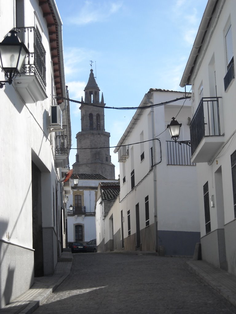 Iglesia del Salvador de Pedroche. Cuya torre renacentista fué construida entre 1.532 y 1.588. Se eleva, en cuatro cuerpos perfectamente diferenciados, hasta los 56 ms. de altura. Diciembre de 2009 by viajeroandaluz