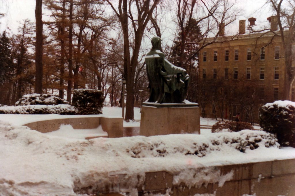 Ol' Abe, on Bascom, University of Wisconsin- Madison by MICHAEL  JIROCH  &  www.michaeljiroch.com