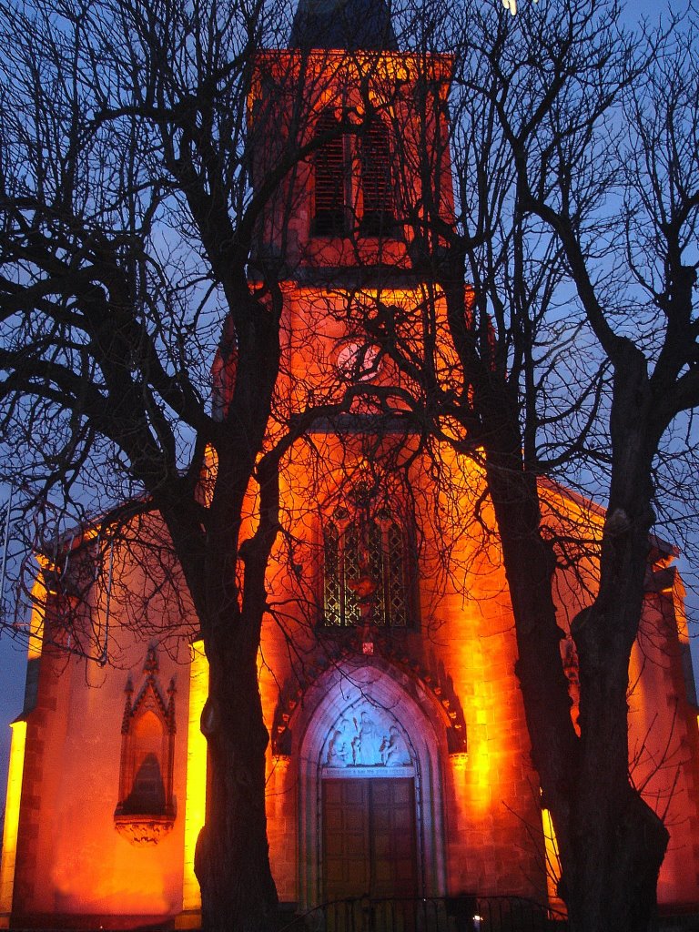 Eglise de Vaxoncourt au couleur de la Saint-Nicolas by greg88