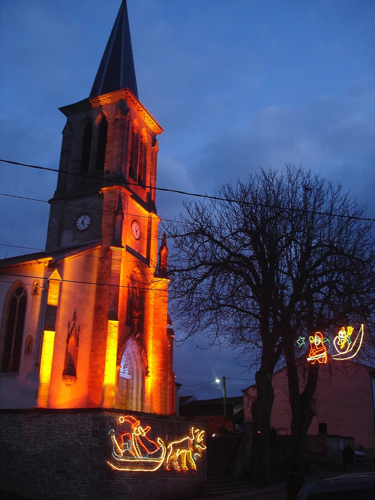 Eglise de Vaxoncourt au couleur de la Saint-Nicolas by greg88