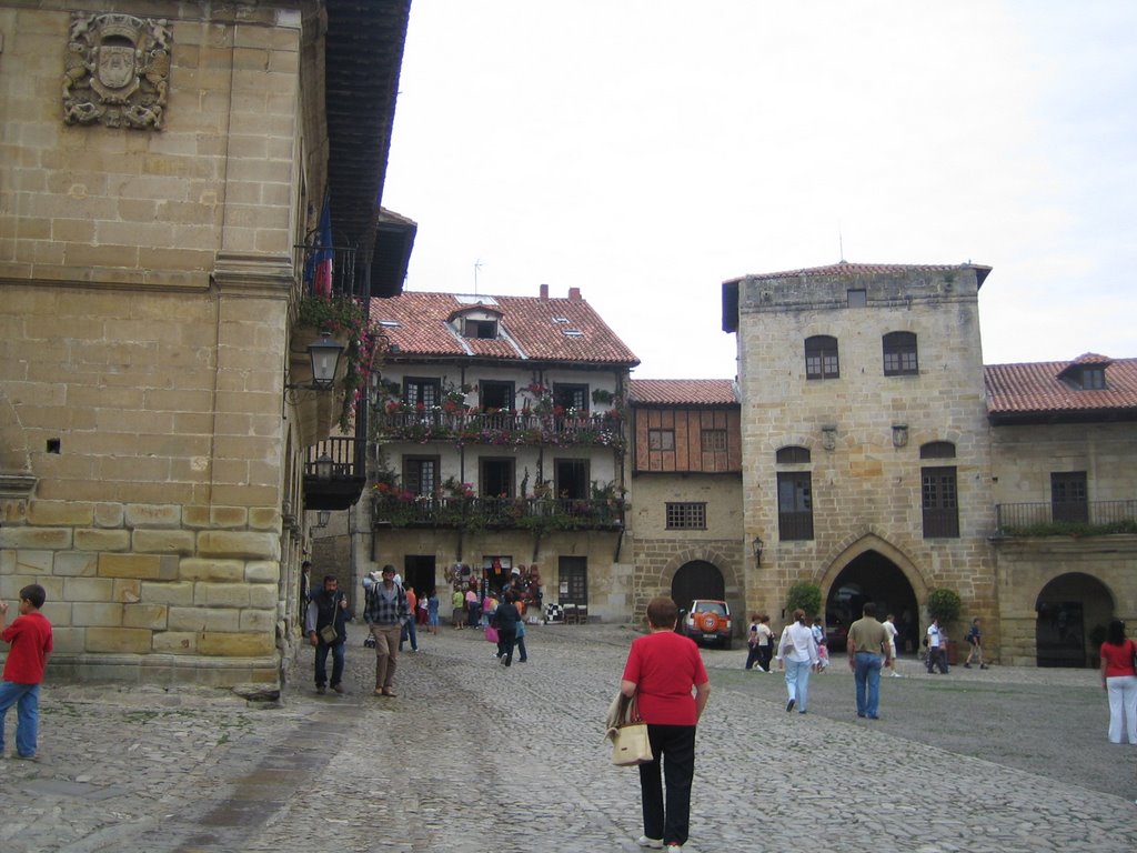 Santillana del Mar by Joaquin Bringas