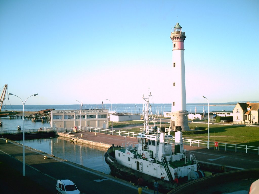 Tour de Contrôle (Capitainnerie) (ruru) by machou