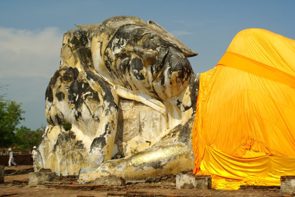 Ayutthaya: Sleeping Buddha by wolfgang.geithner