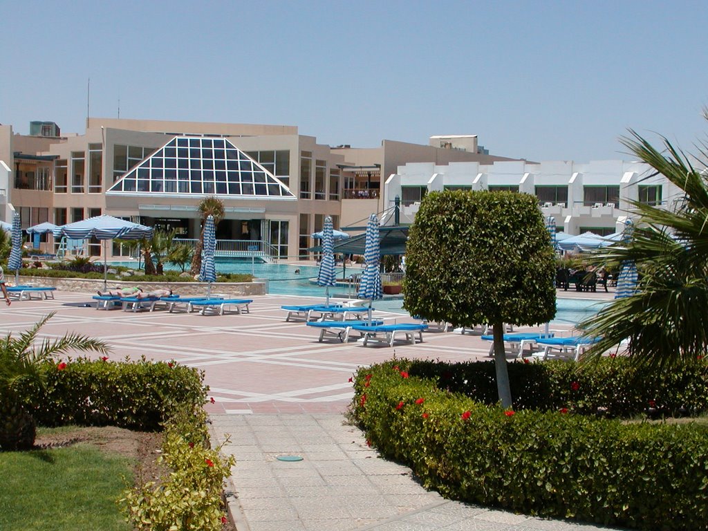 Hurghada Hotel Hilton Plaza 5* 2002a by Pavel Titl