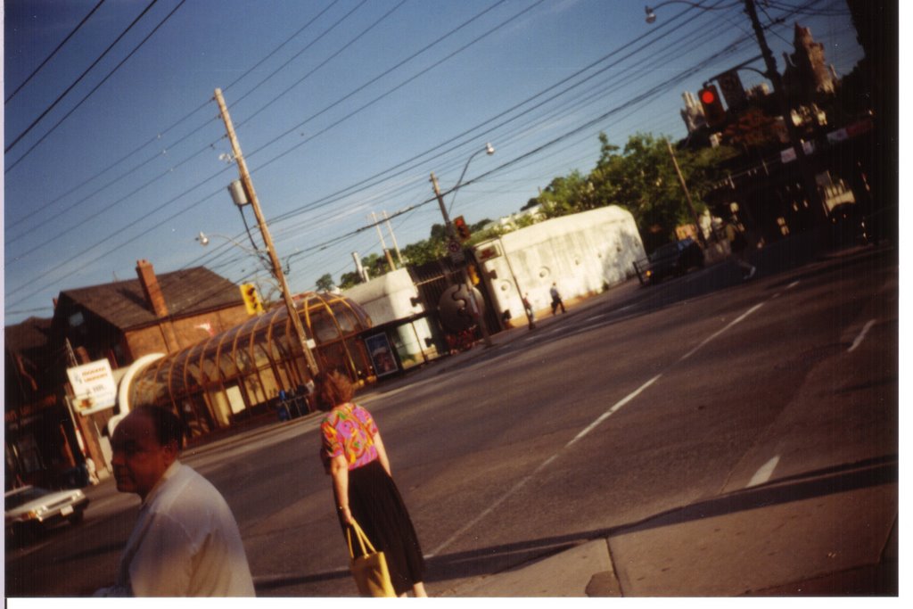 Looking from Dupont Station NW corn by MASESSA