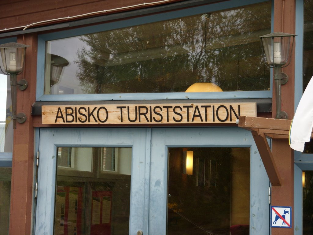 Abisko Turiststation by Flojan