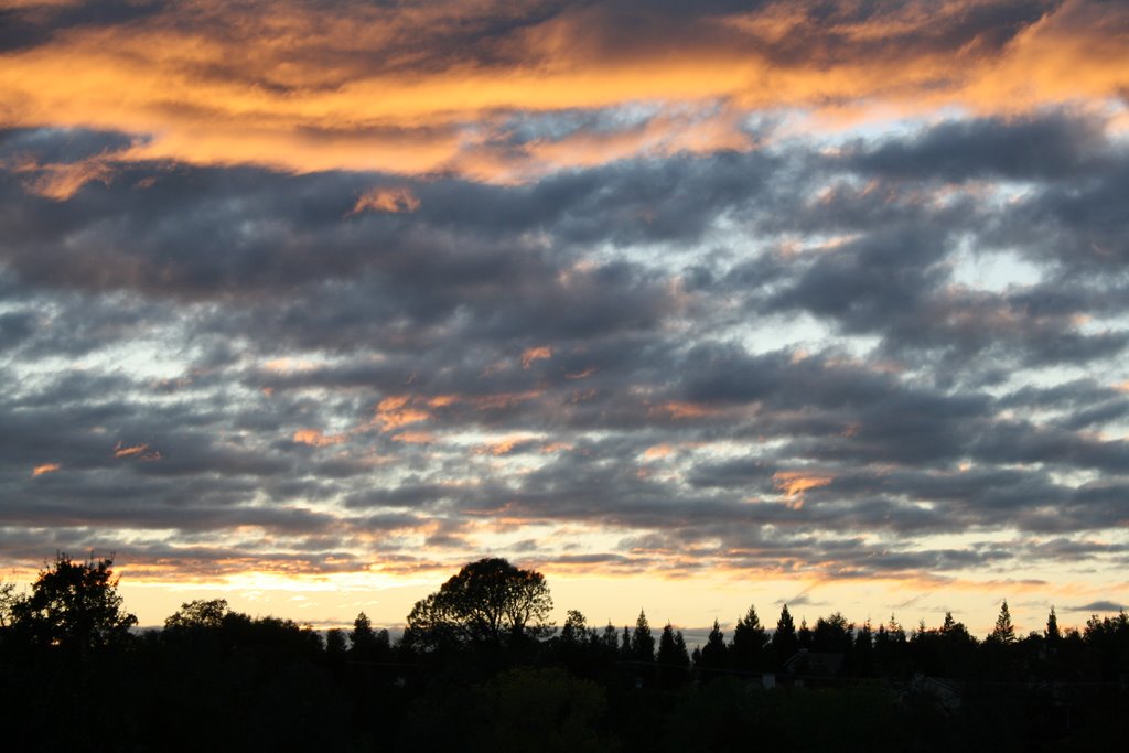 Sunset in El Dorado Hills, CA by stett3