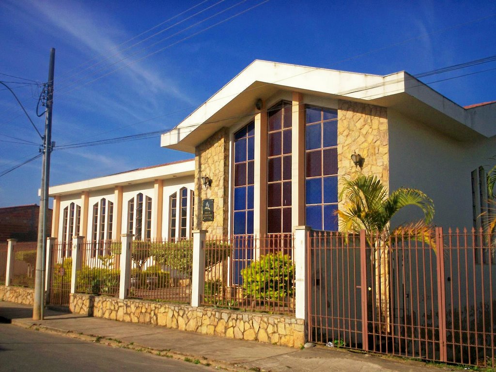 .. igreja Adventista, bairro Bom Pastor .. by André Saliya - Ritáp…