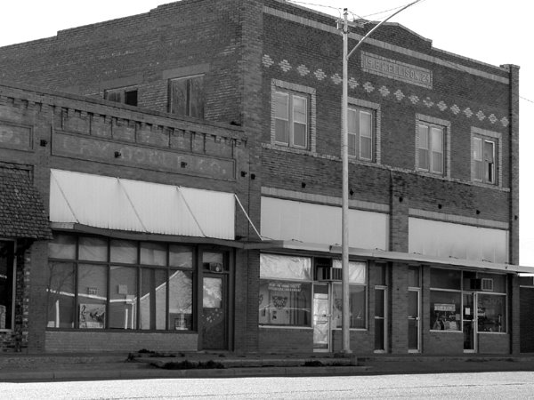 Crosbyton Building by Kevin Andrews