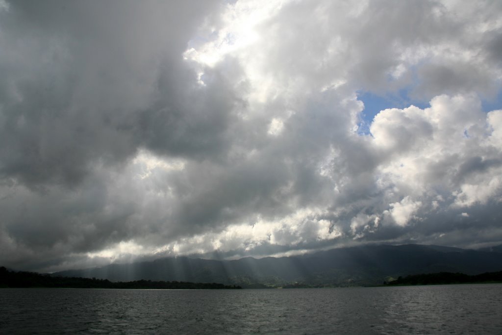 Lago Arenal, Guanacaste, Costa Rica by Hans Sterkendries