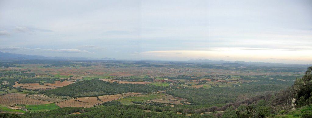 Vista N des de Santuari de Cura by joan miquel