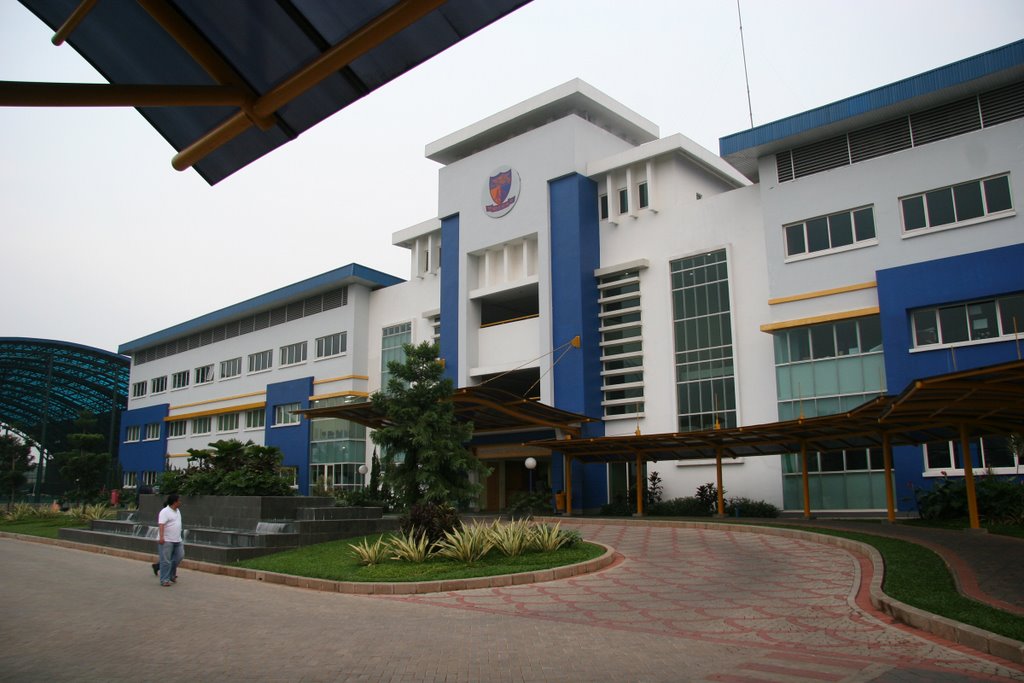 Anglo Chinese School, Jakarta by Ian Stehbens