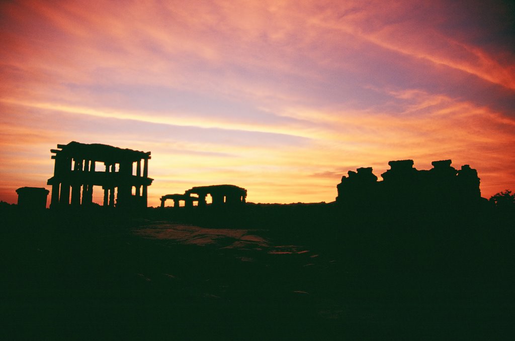 Red sky @ vittala temple by ashwini