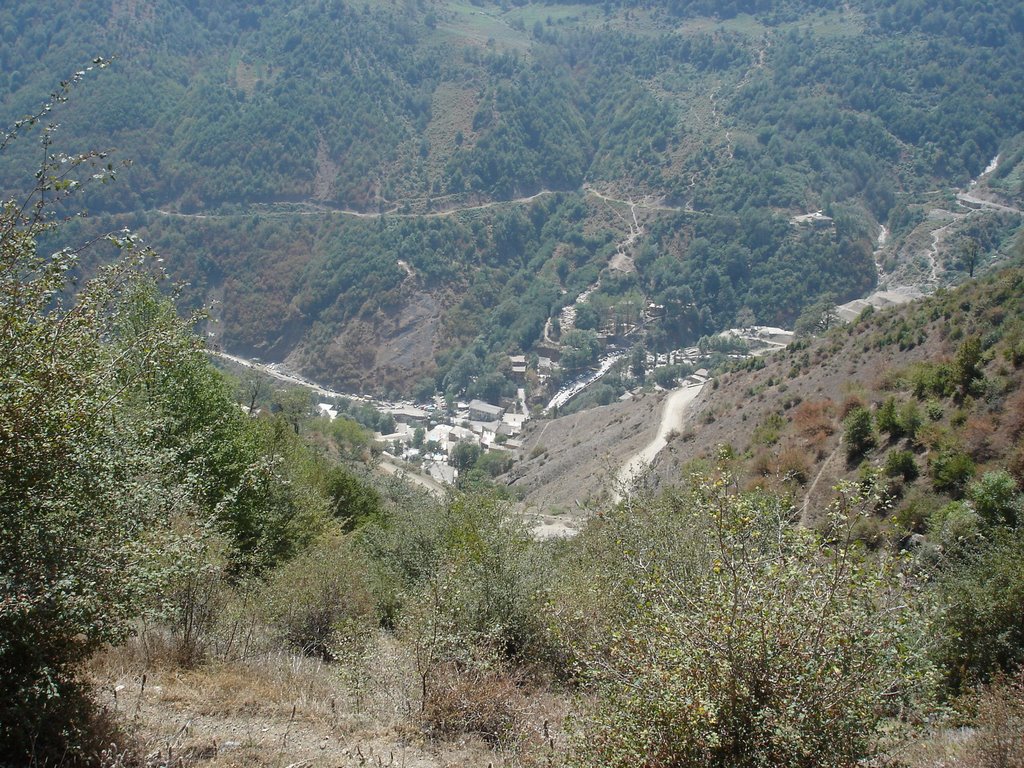 Masuleh, North Of Iran 06/9/1 ماسوله از بالای کوه by Ali Ghalami